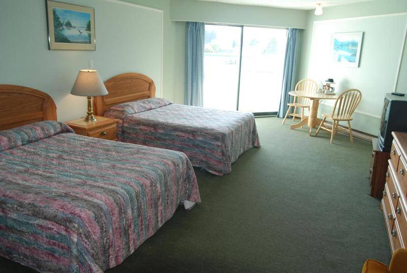 North Shore Inn Port Hardy Zimmer foto